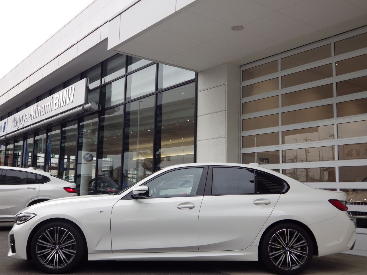 G20 320d xDrive RHD Saloon