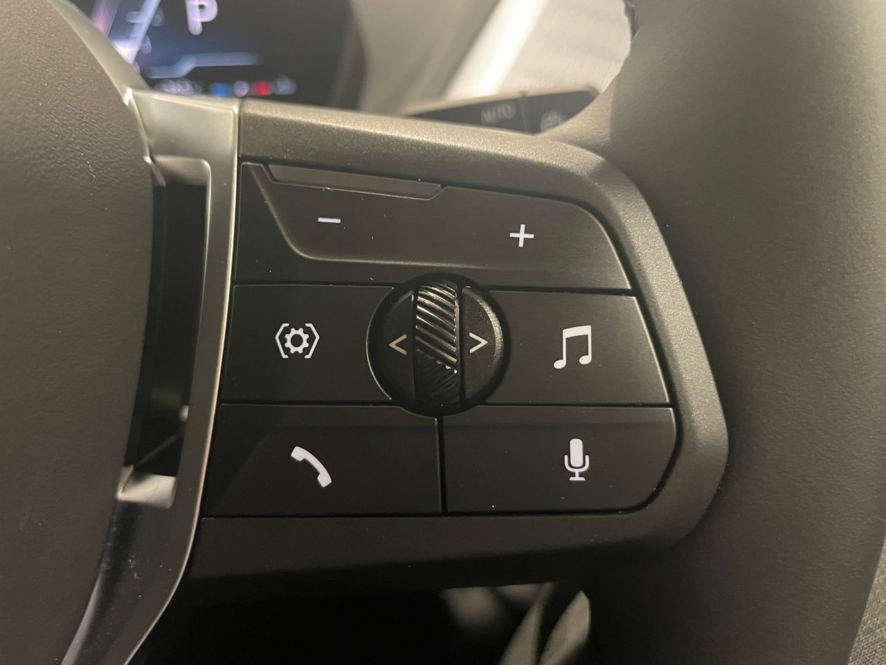 120 Sport Sports Hatch