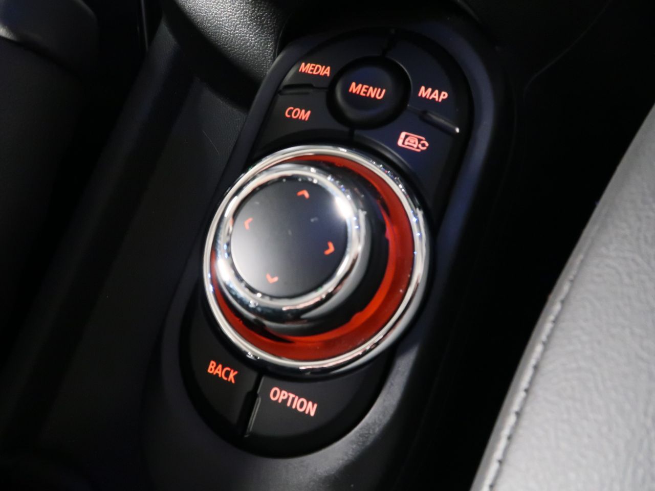 MINI Cooper F56 RHD