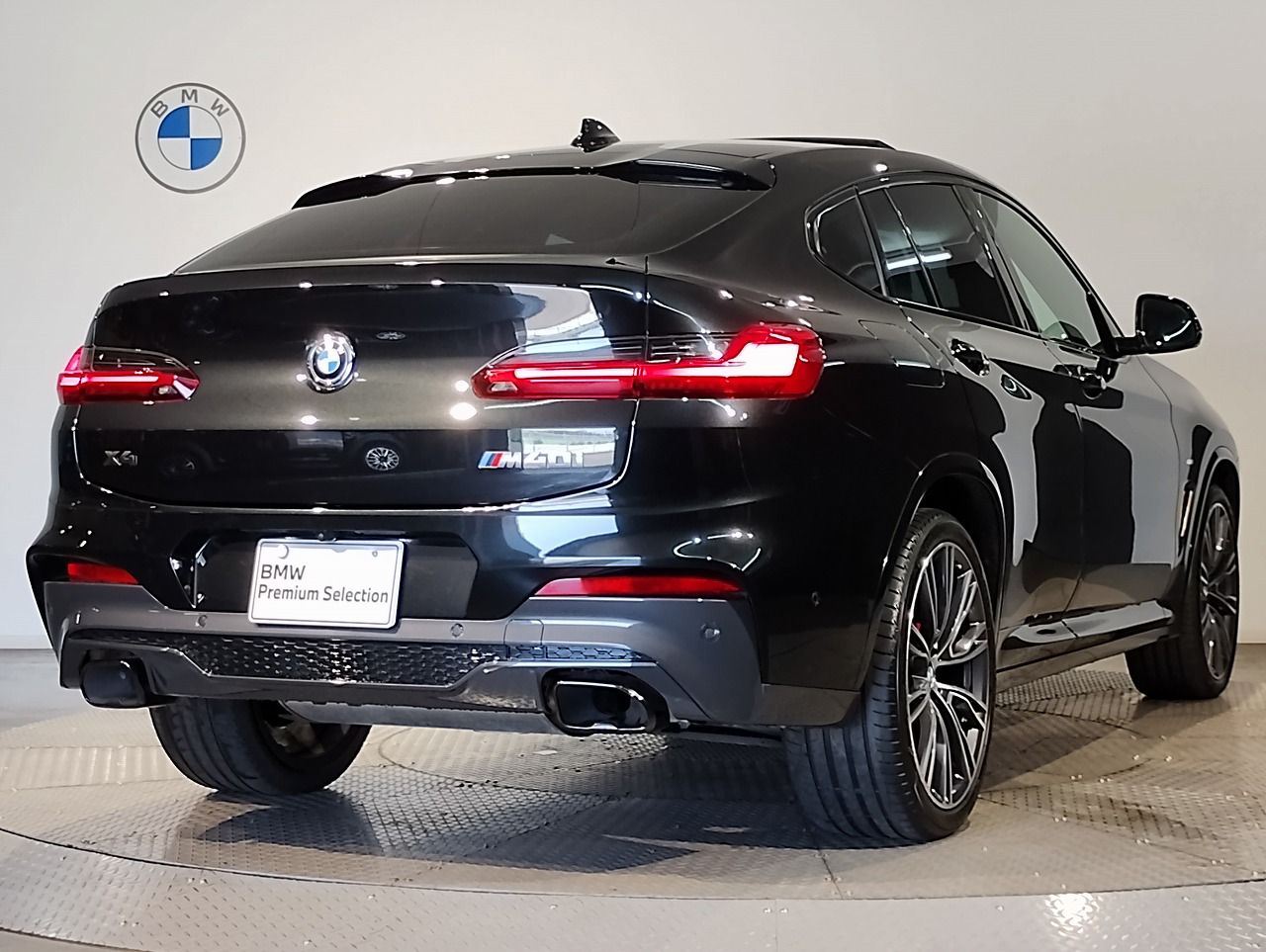 X4 M40i RHD