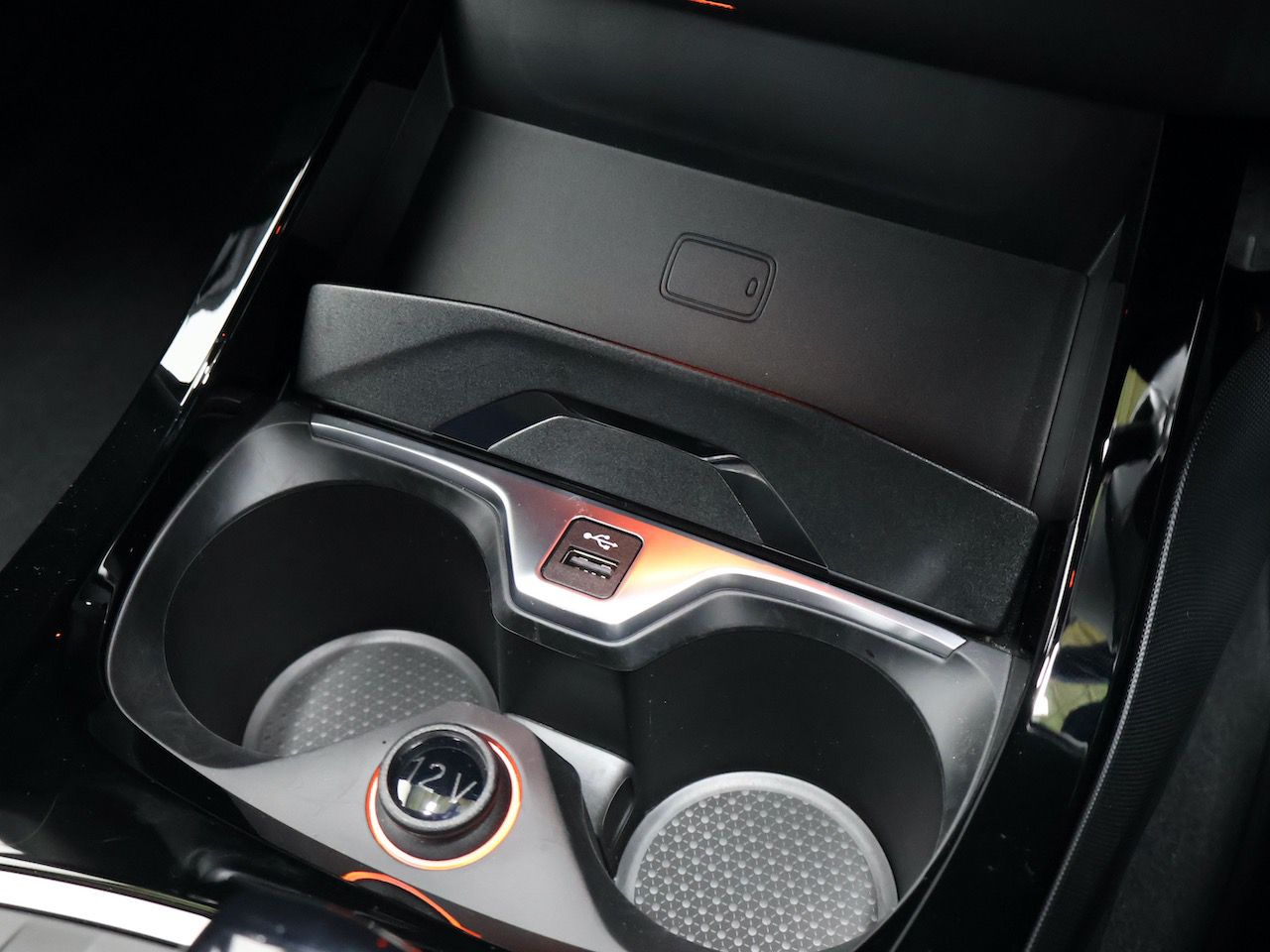 F40 118d Sports Hatch 5-door B47 2.0d