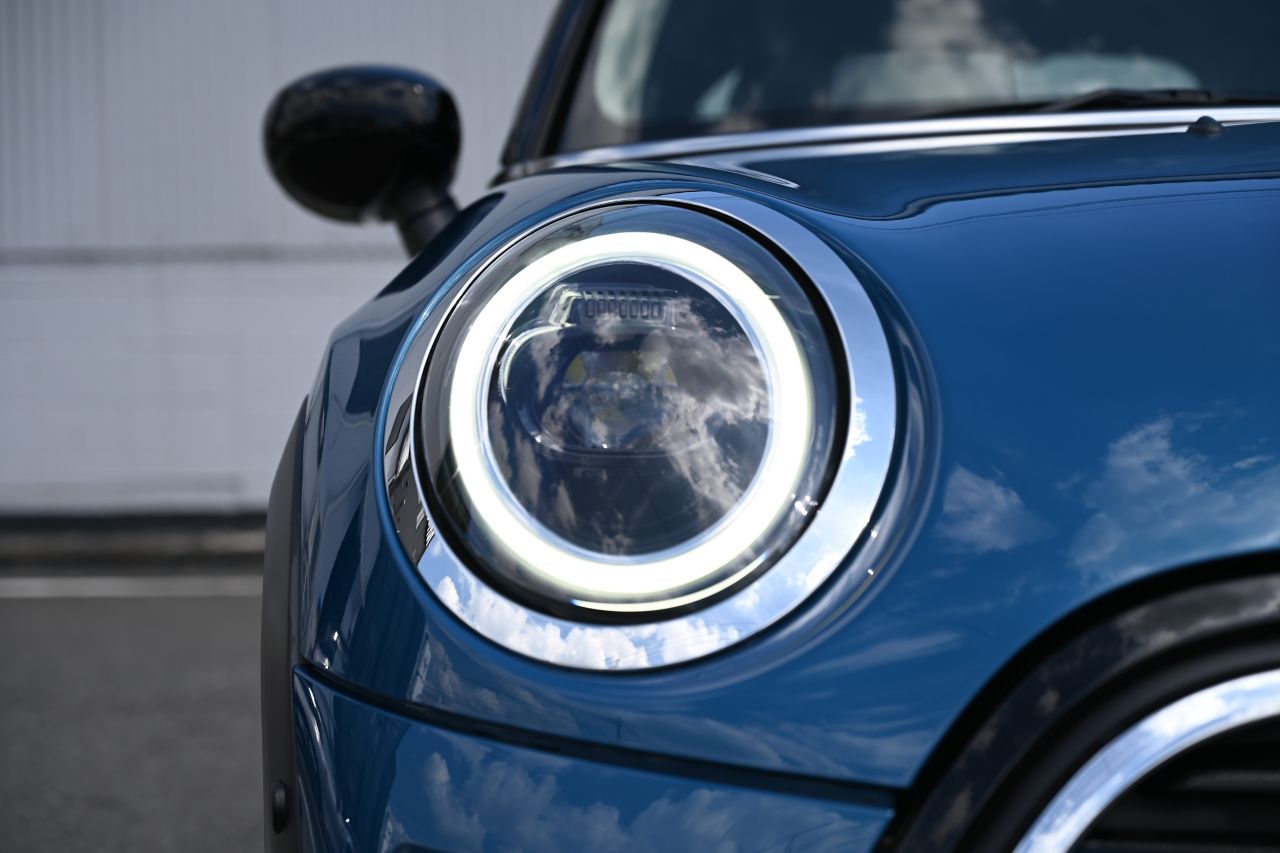 MINI Cooper F56 RHD