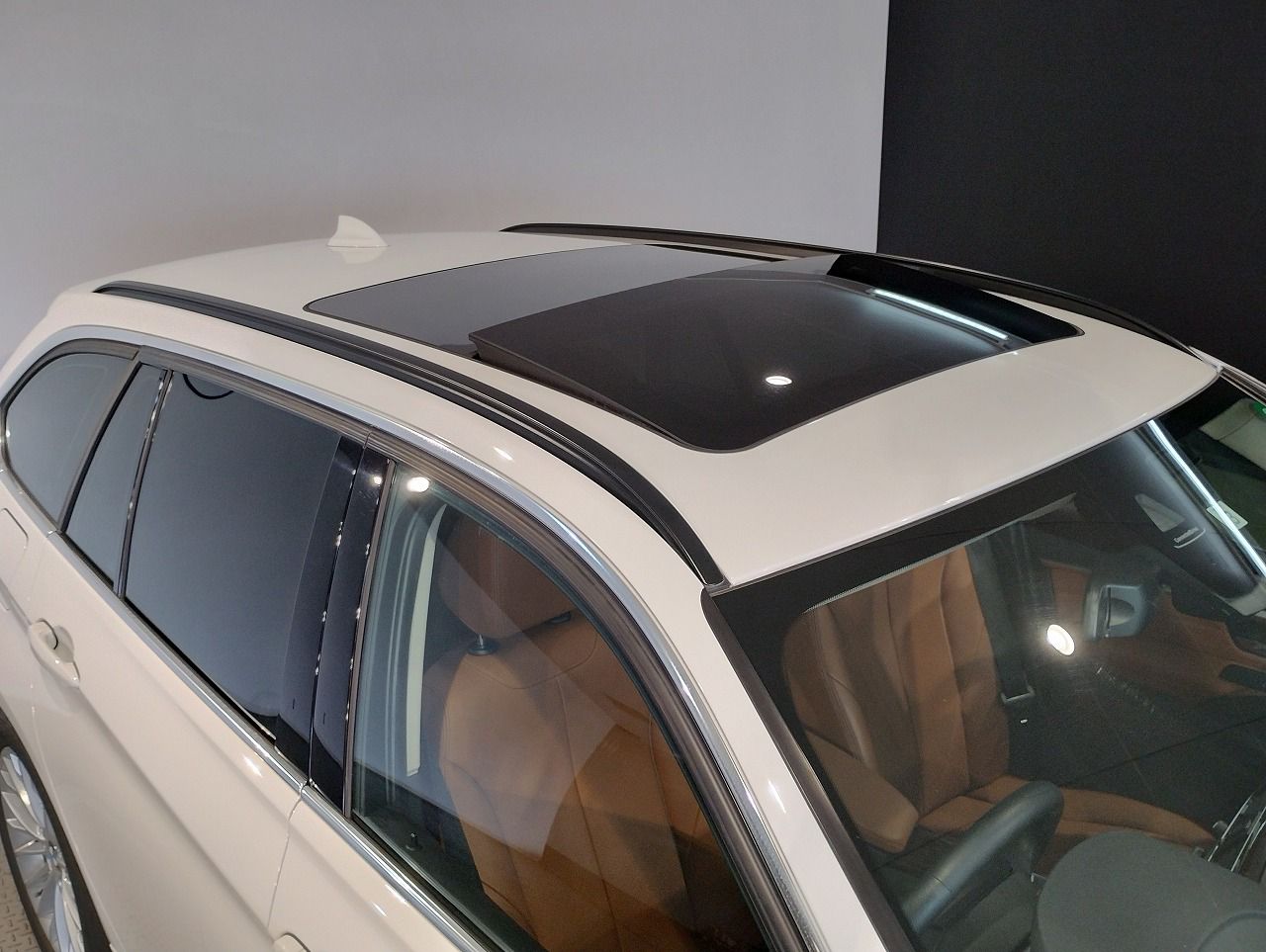 320I TOURING RHD
