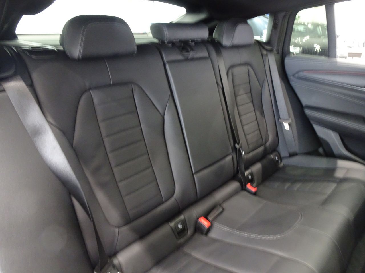 X4 xDrive20d RHD
