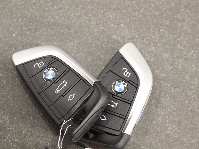 G26 i4 eDrive40 RHD