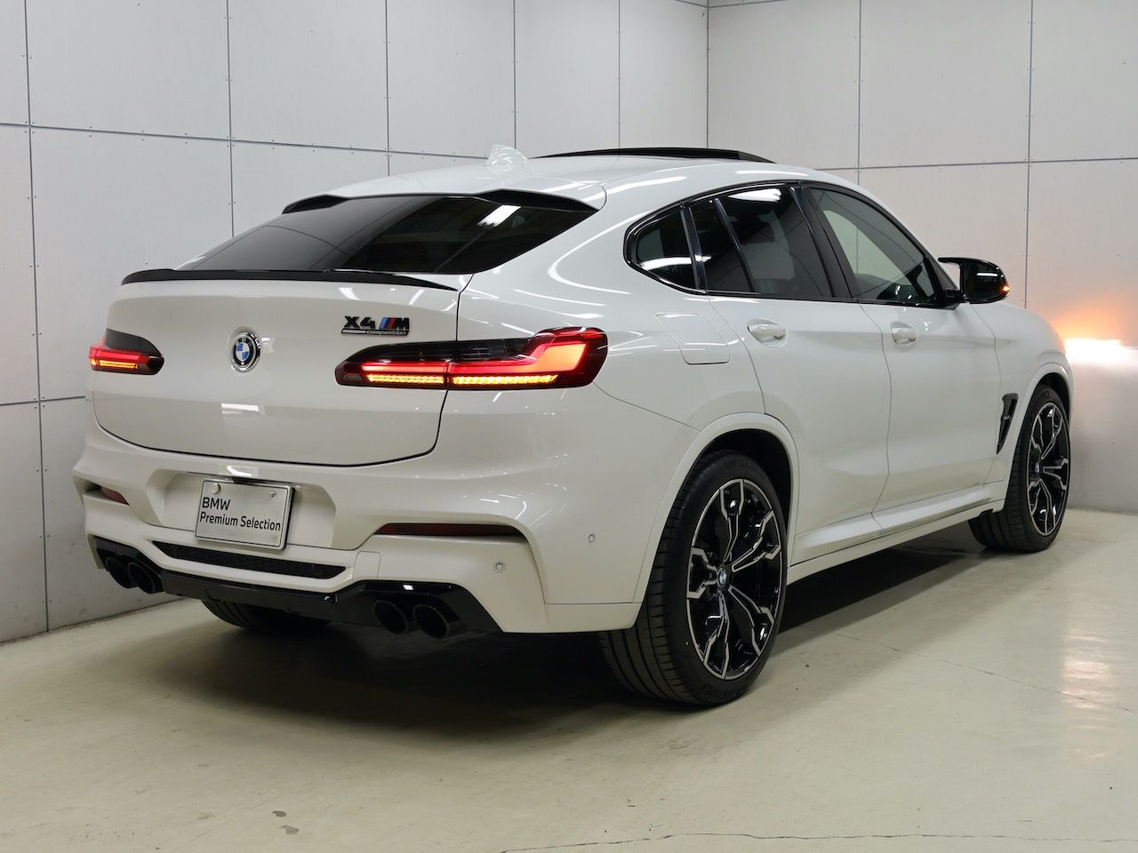 X4 M RHD