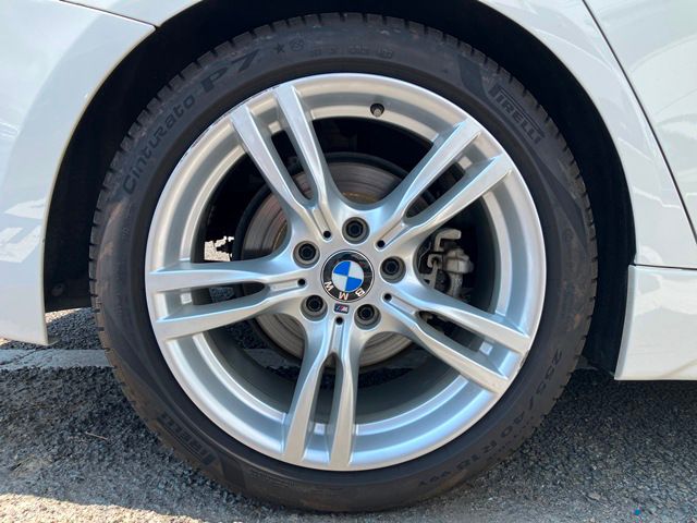 320I SEDAN RHD