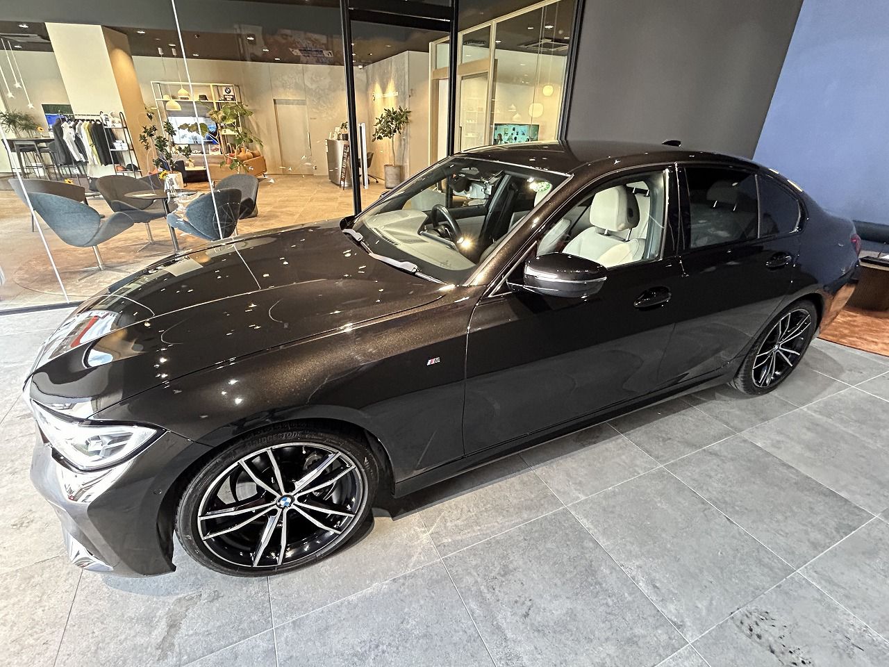 G20 320i Saloon RHD TU