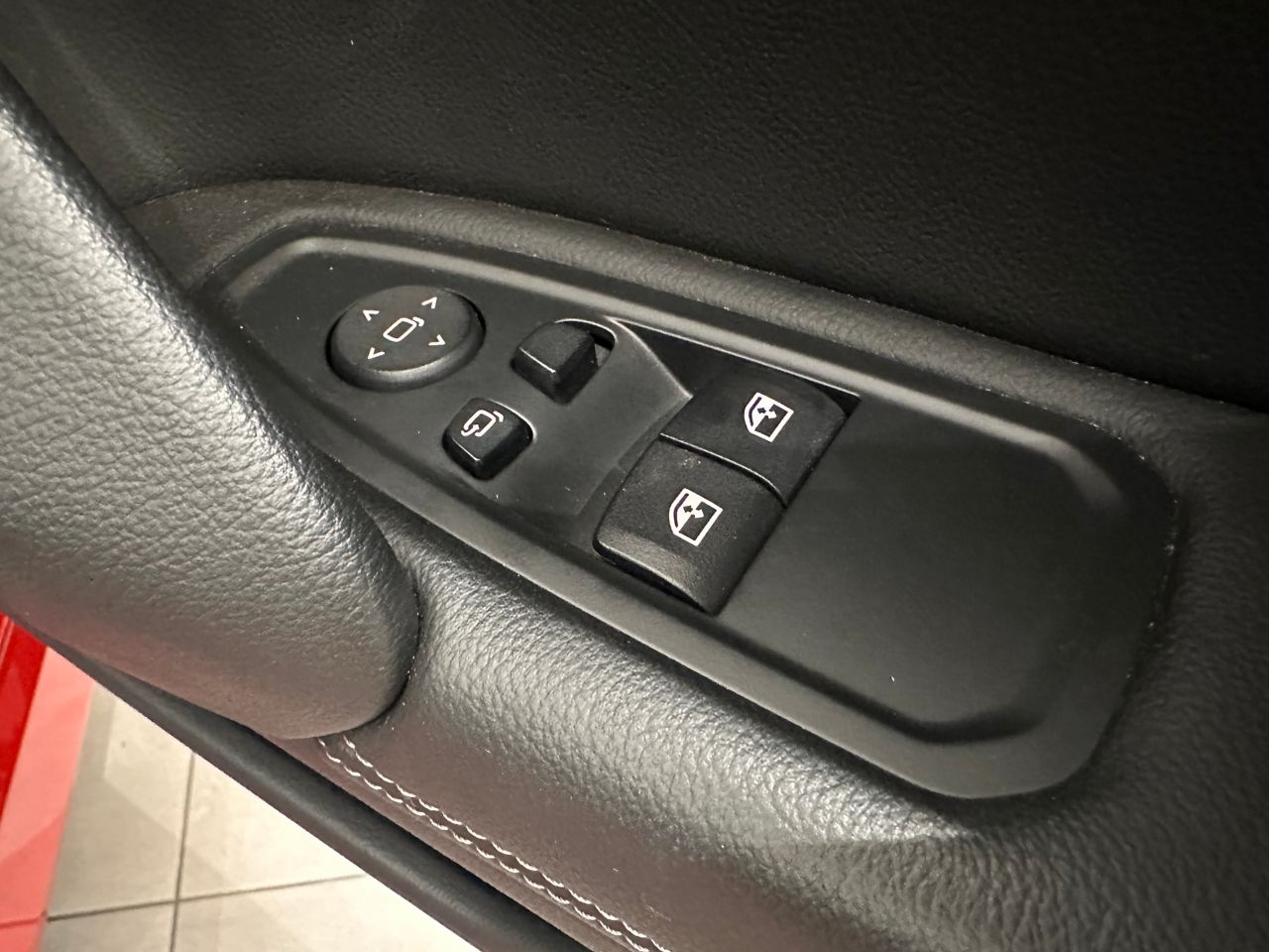 G29 z4 sDrive20i RHD