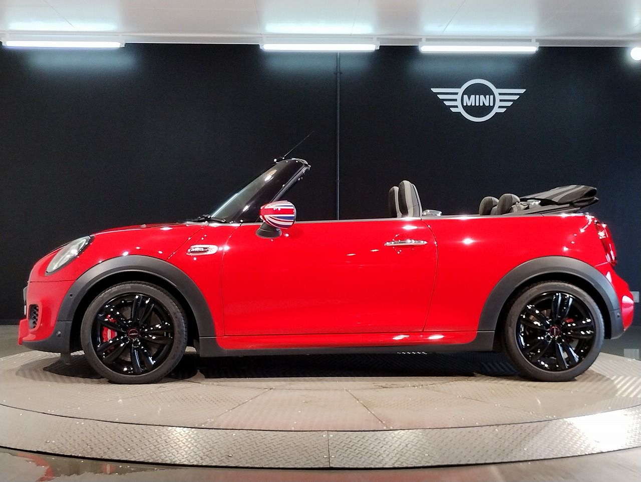 F57 MINI John Cooper Works Convertible LCI