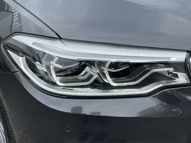 530I