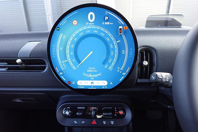 F66 MINI Cooper C 3Dr