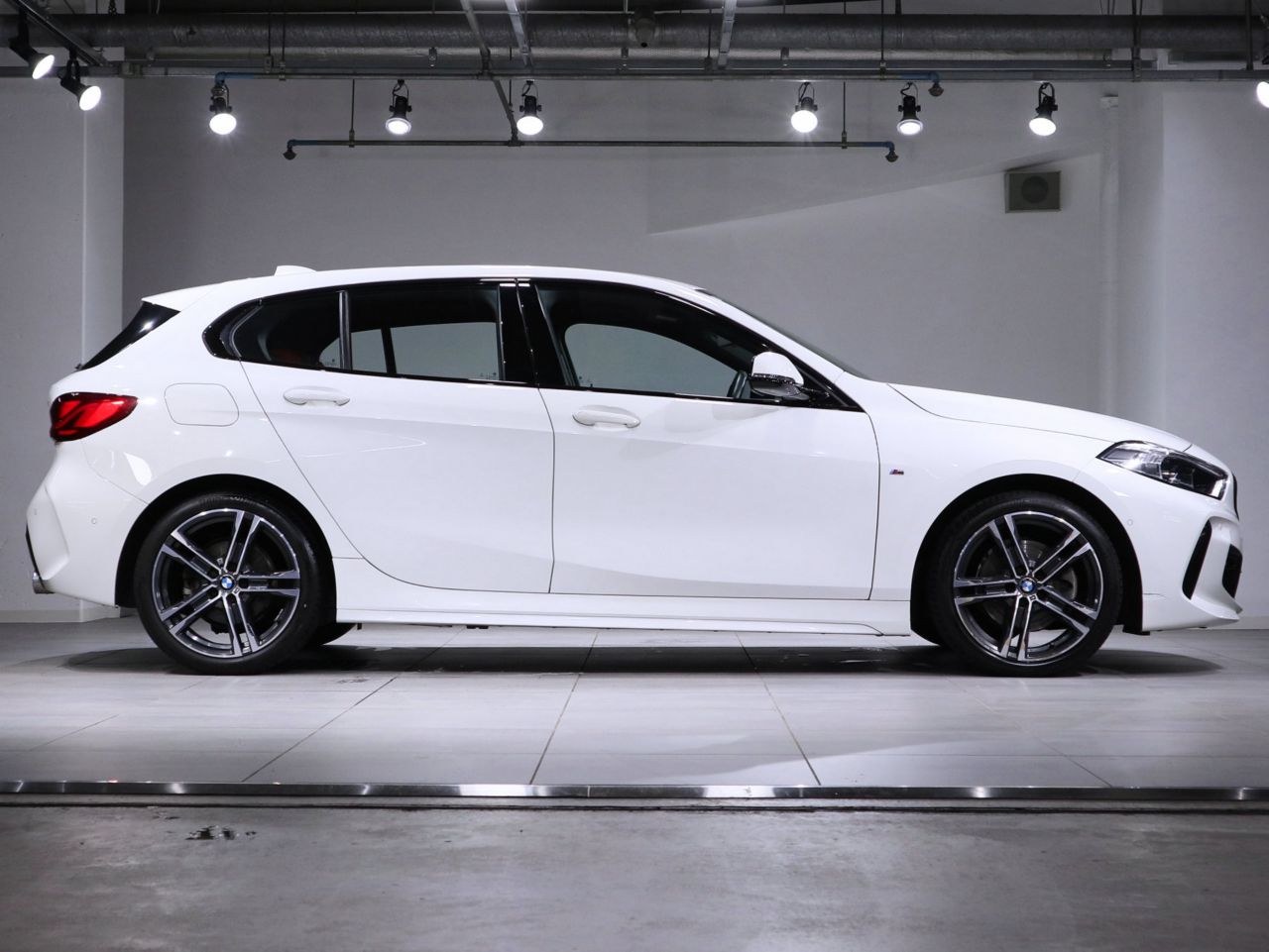 F40 118d Sports Hatch 5-door B47 2.0d