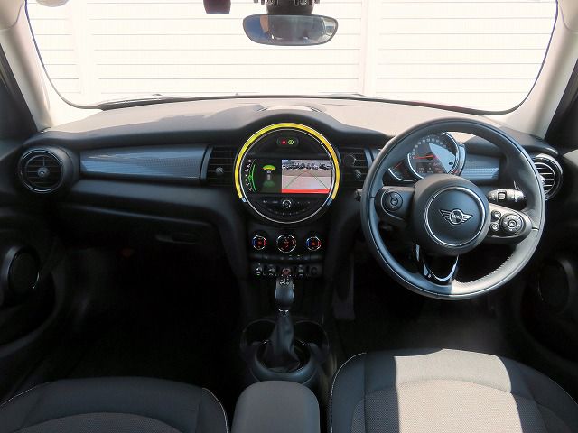 F55 COOPER D (AT)