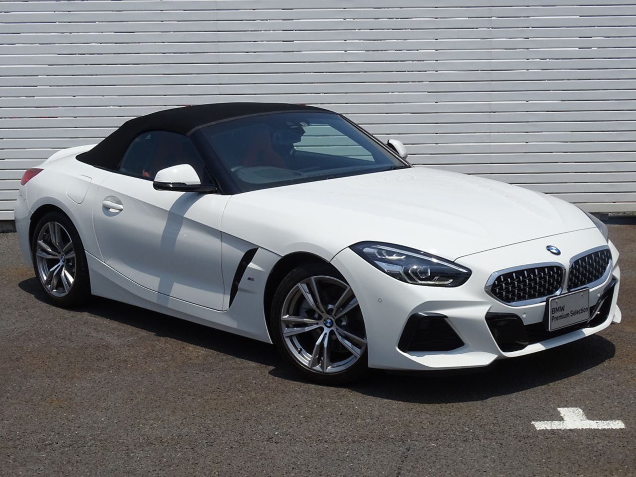 G29 z4 sDrive20i RHD