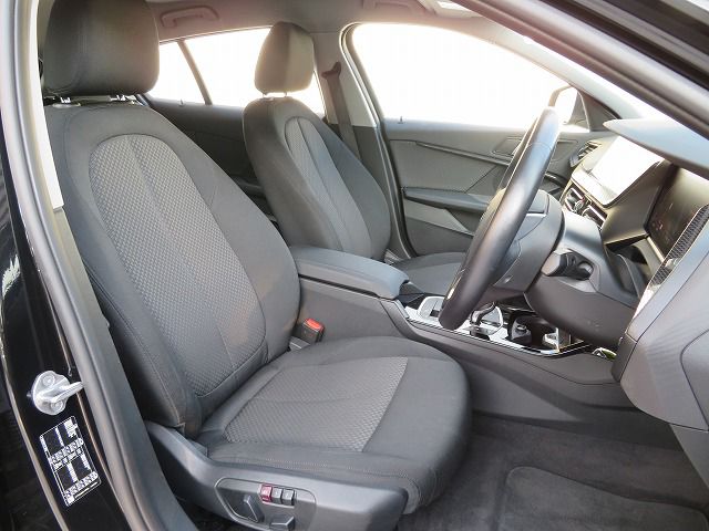 F40 118d Sports Hatch 5-door B47 2.0d