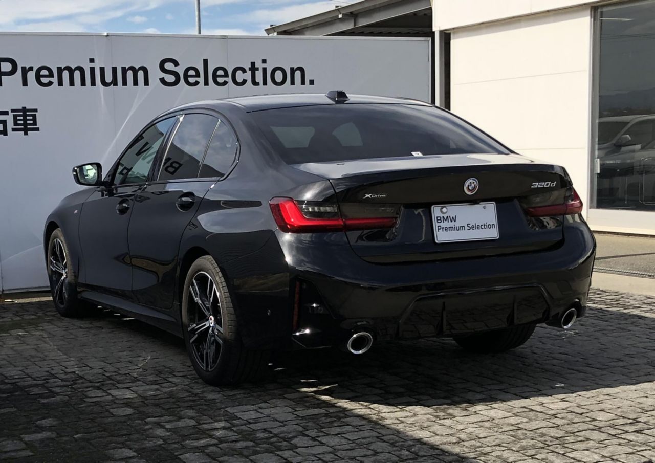 320d xDrive Berline RHD