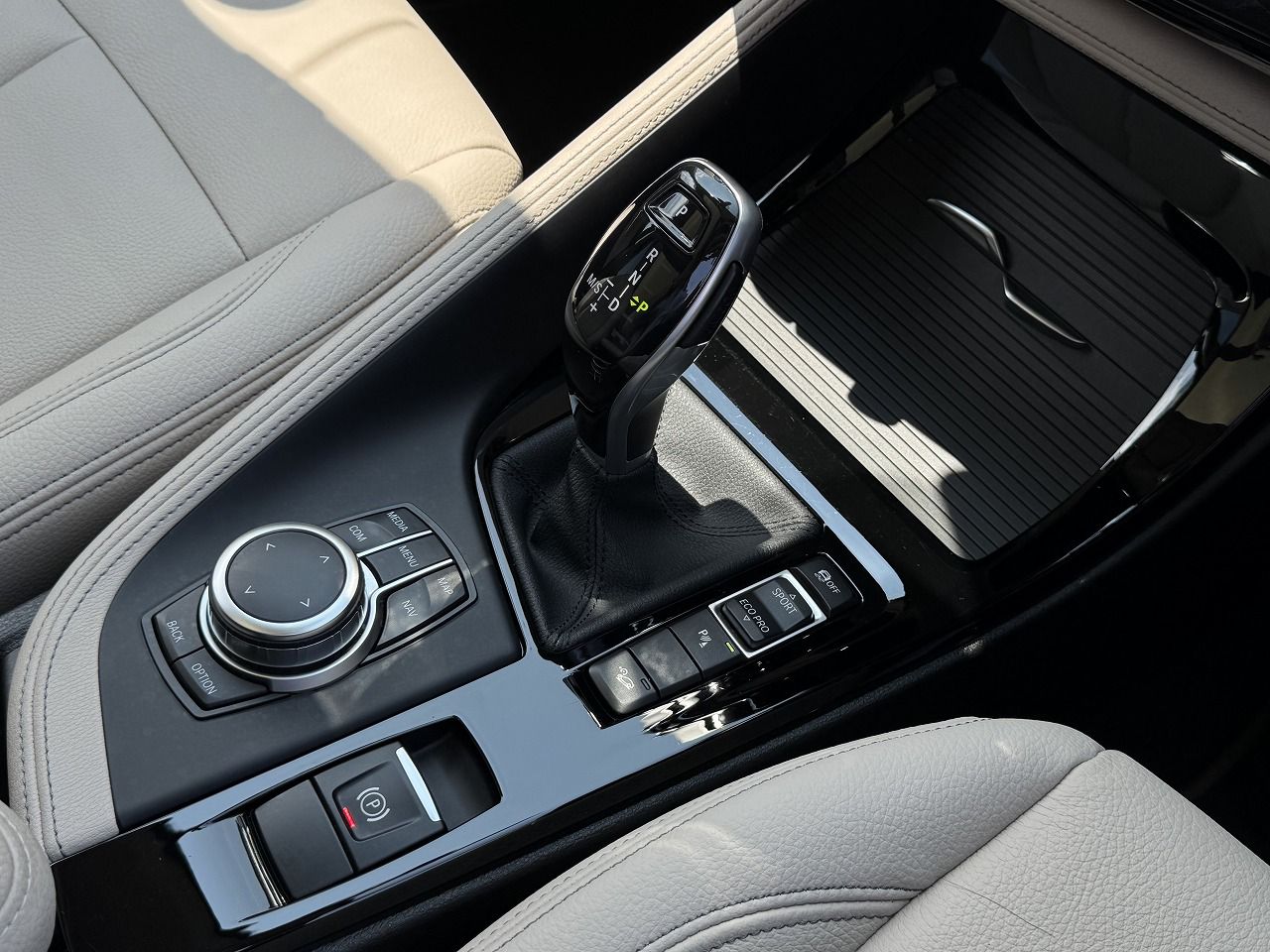 F48 X1 xDrive18d B47 2.0d LCI