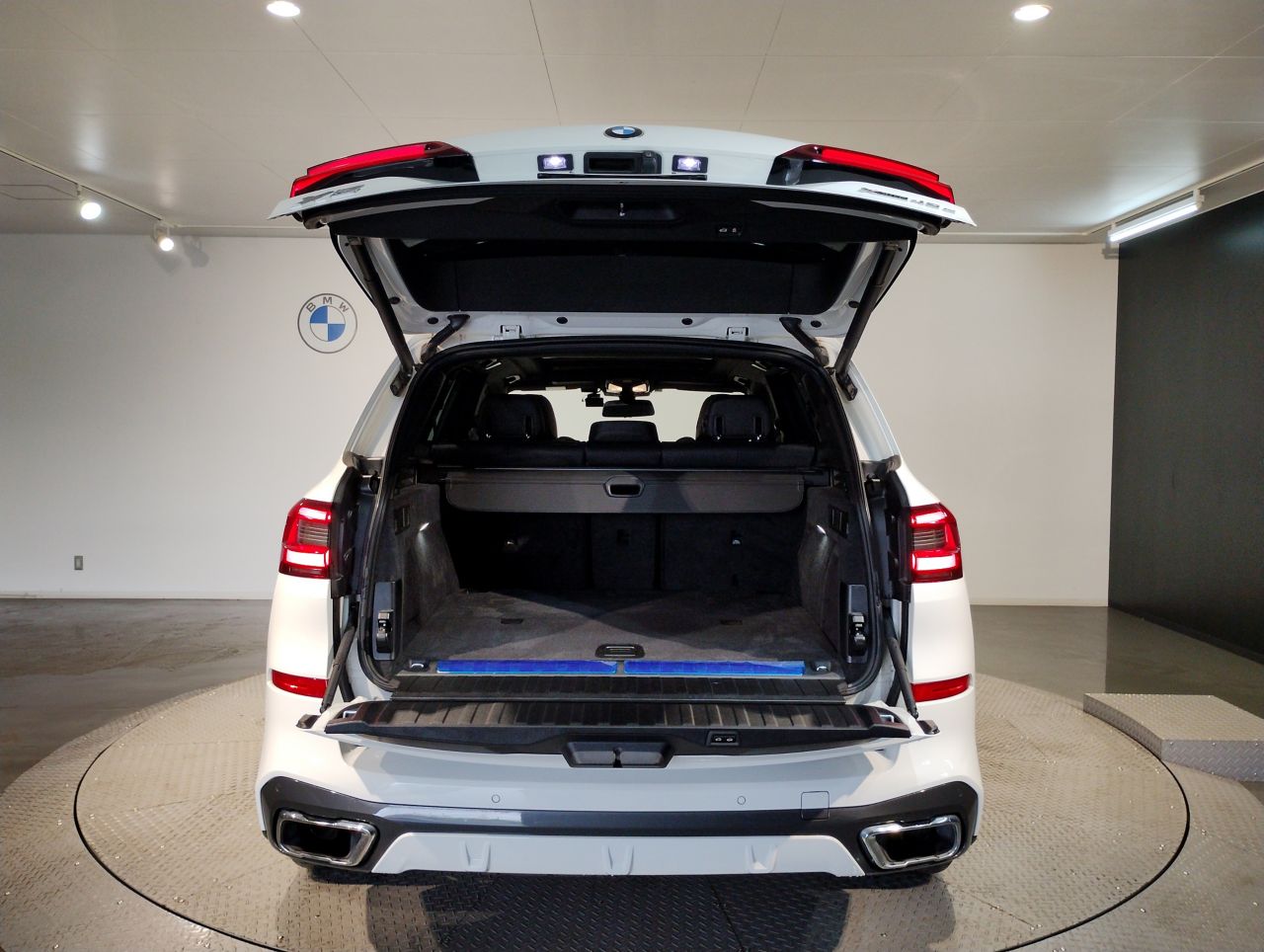 G05 X5 xDrive45e xLine XB1 PHEV