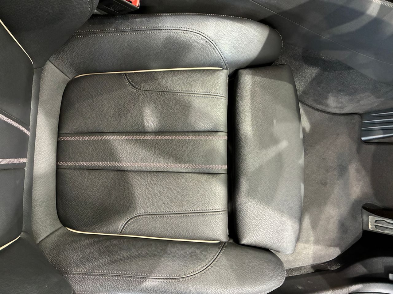 530e Sedan RHD