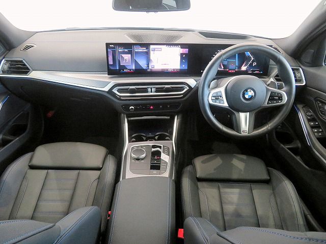 320d xDrive Berline RHD