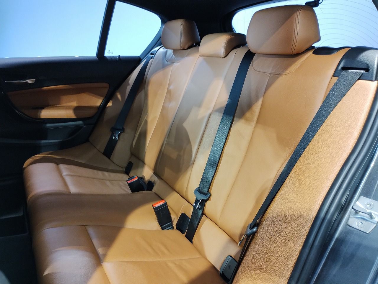 118D 5DOOR RHD