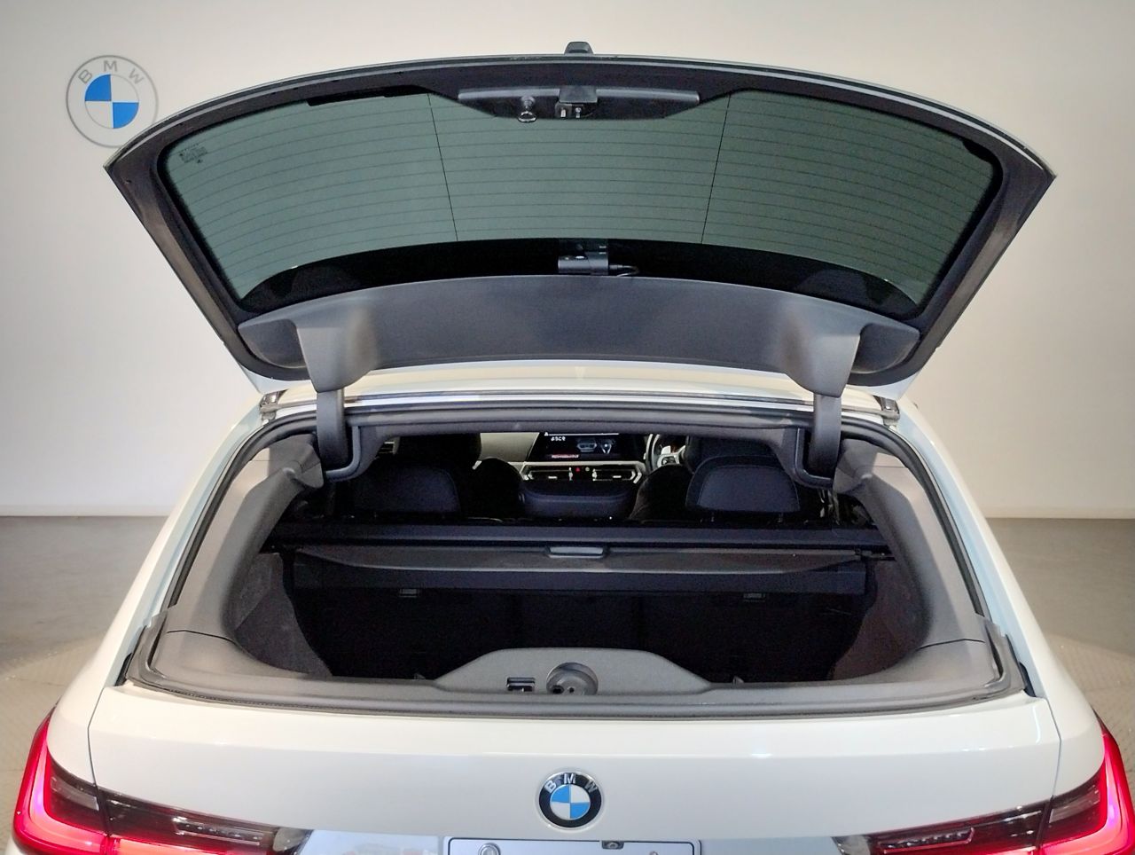 G21 318i Touring