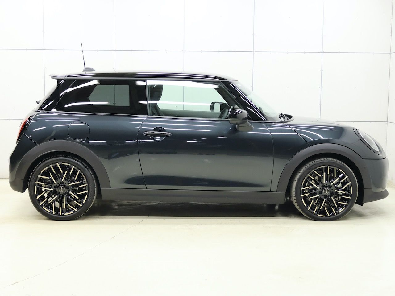 F66 MINI Cooper S 3Dr