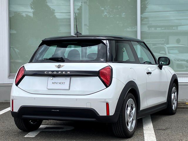 F66 MINI Cooper C 3Dr