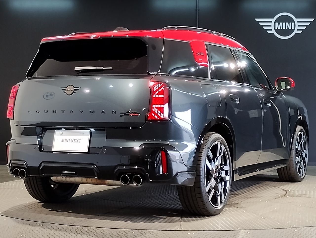 U25 MINI John Cooper Works Countryman ALL4