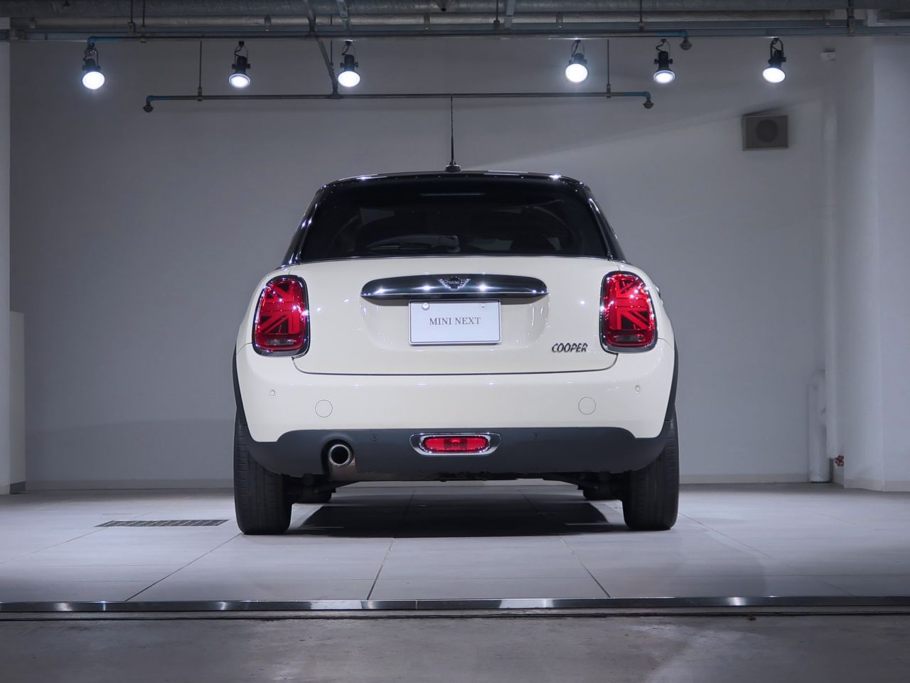 F55 MINI Cooper 5-Door Hatch LCI