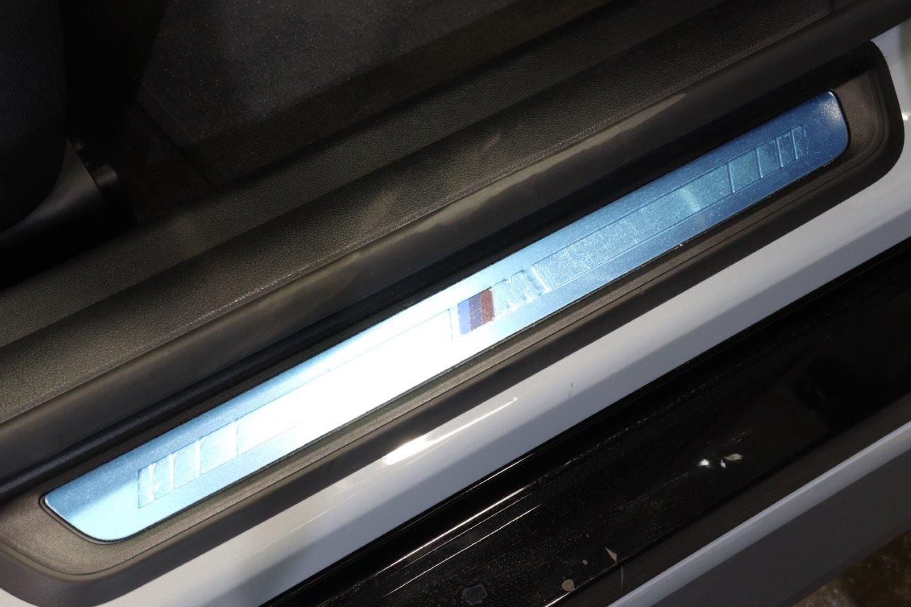 G26 i4 eDrive35 RHD