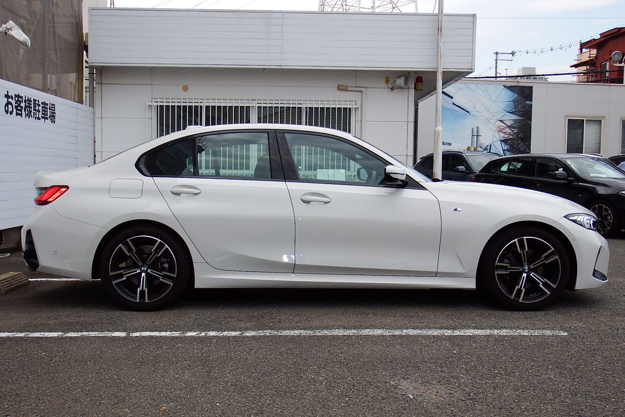 320d xDrive Berline RHD