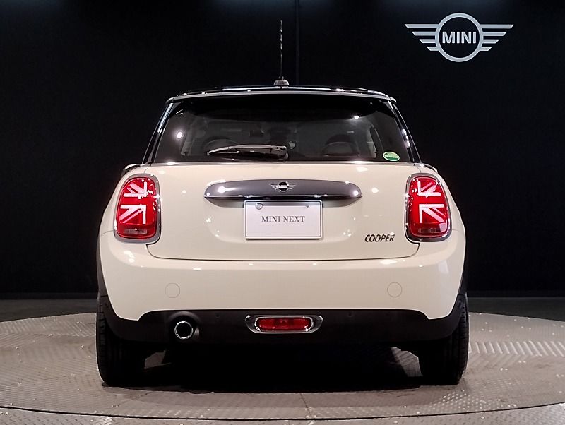 F56 MINI Cooper 3-Door Hatch LCI