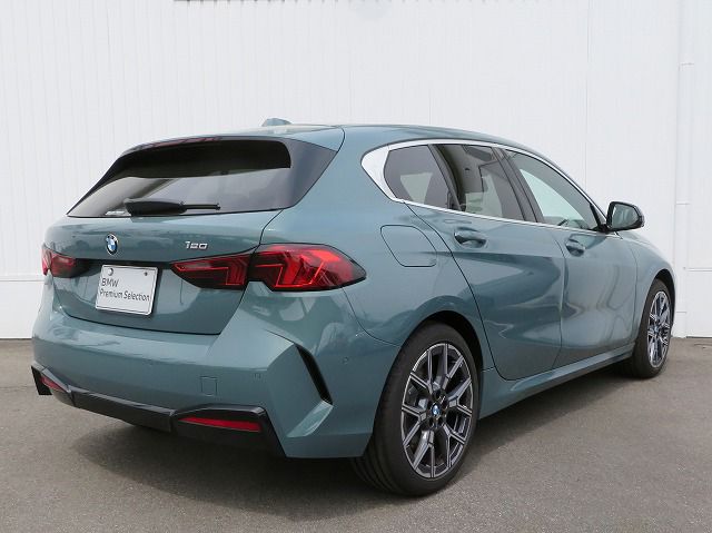 120 Sport Sports Hatch