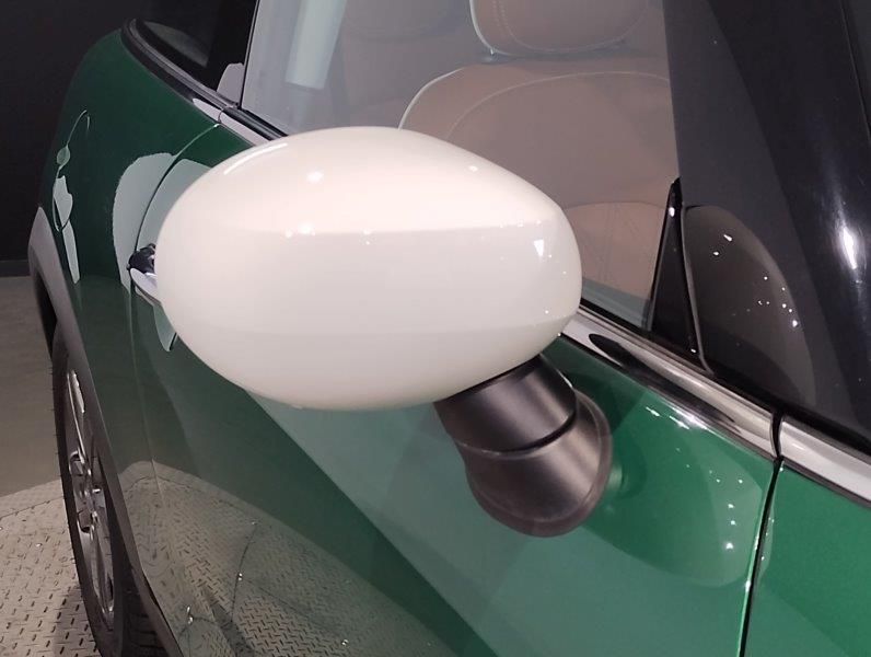 MINI Cooper F56 RHD
