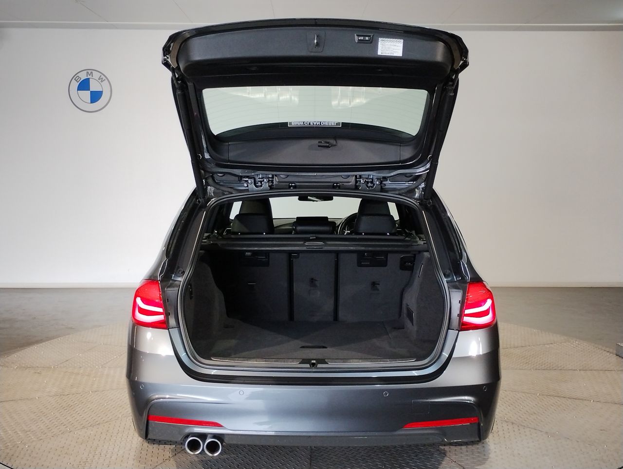 320D TOURING RHD