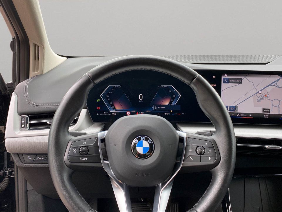 BMW 218