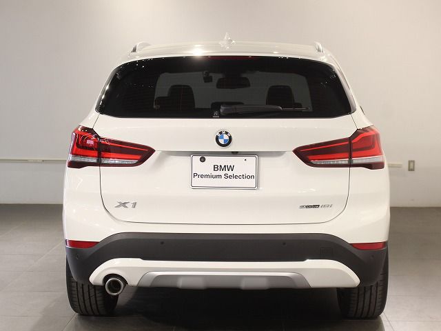 X1 sDrive18i RHD