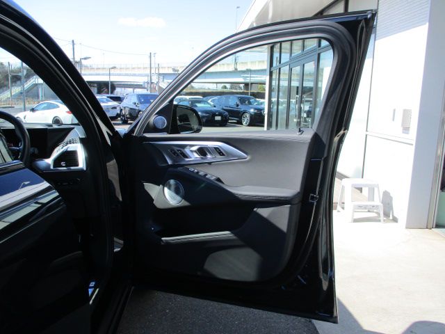 XM RHD