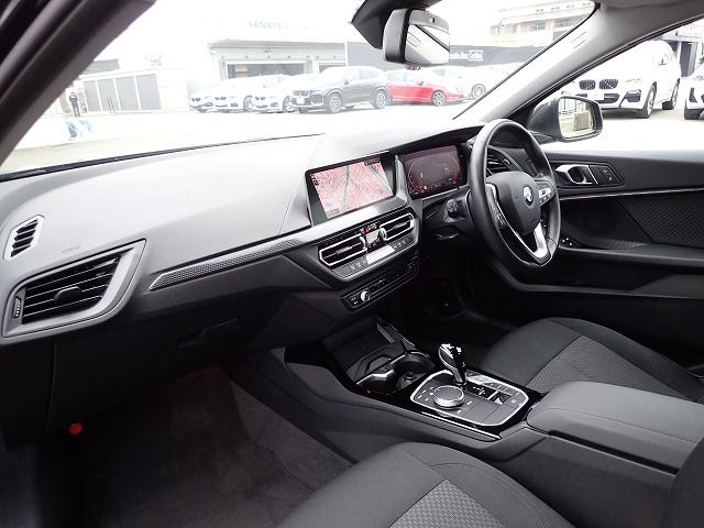 F40 118d Sports Hatch 5-door B47 2.0d