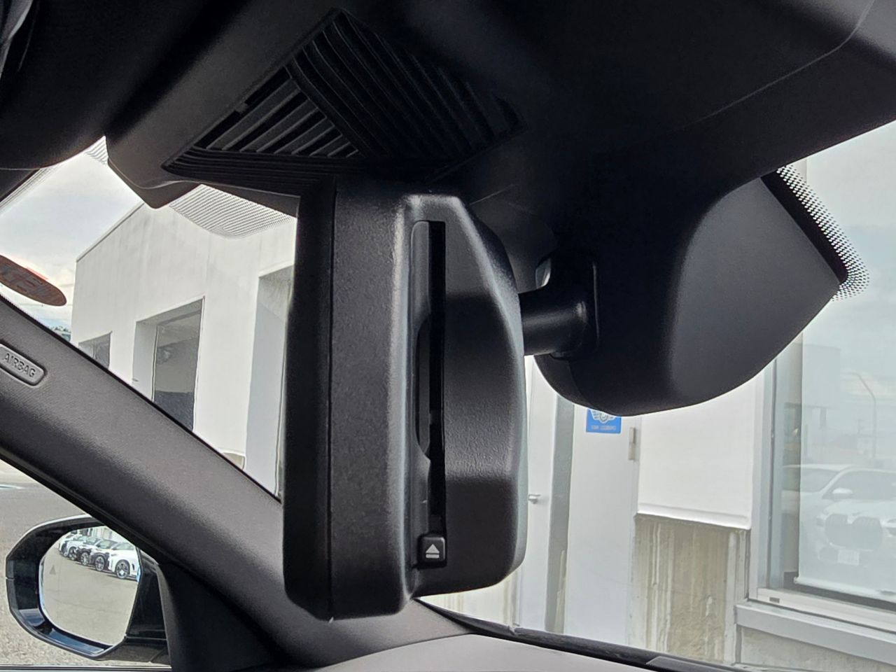 BMW i5 eDrive40 M Sport RHD