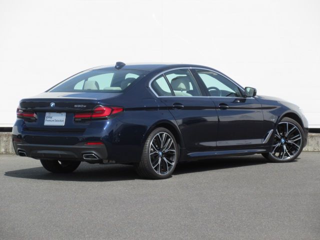 530e Sedan RHD