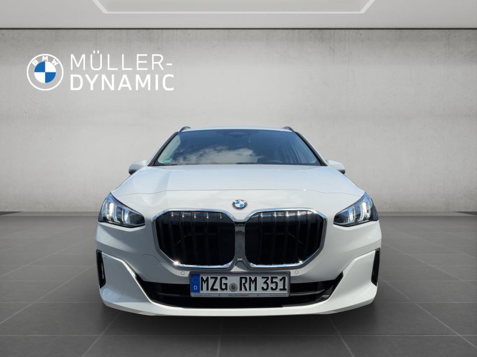 BMW 218