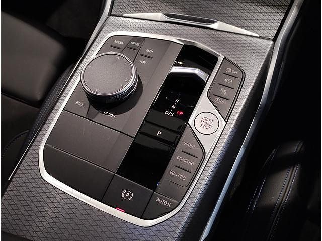320d xDrive Berline RHD