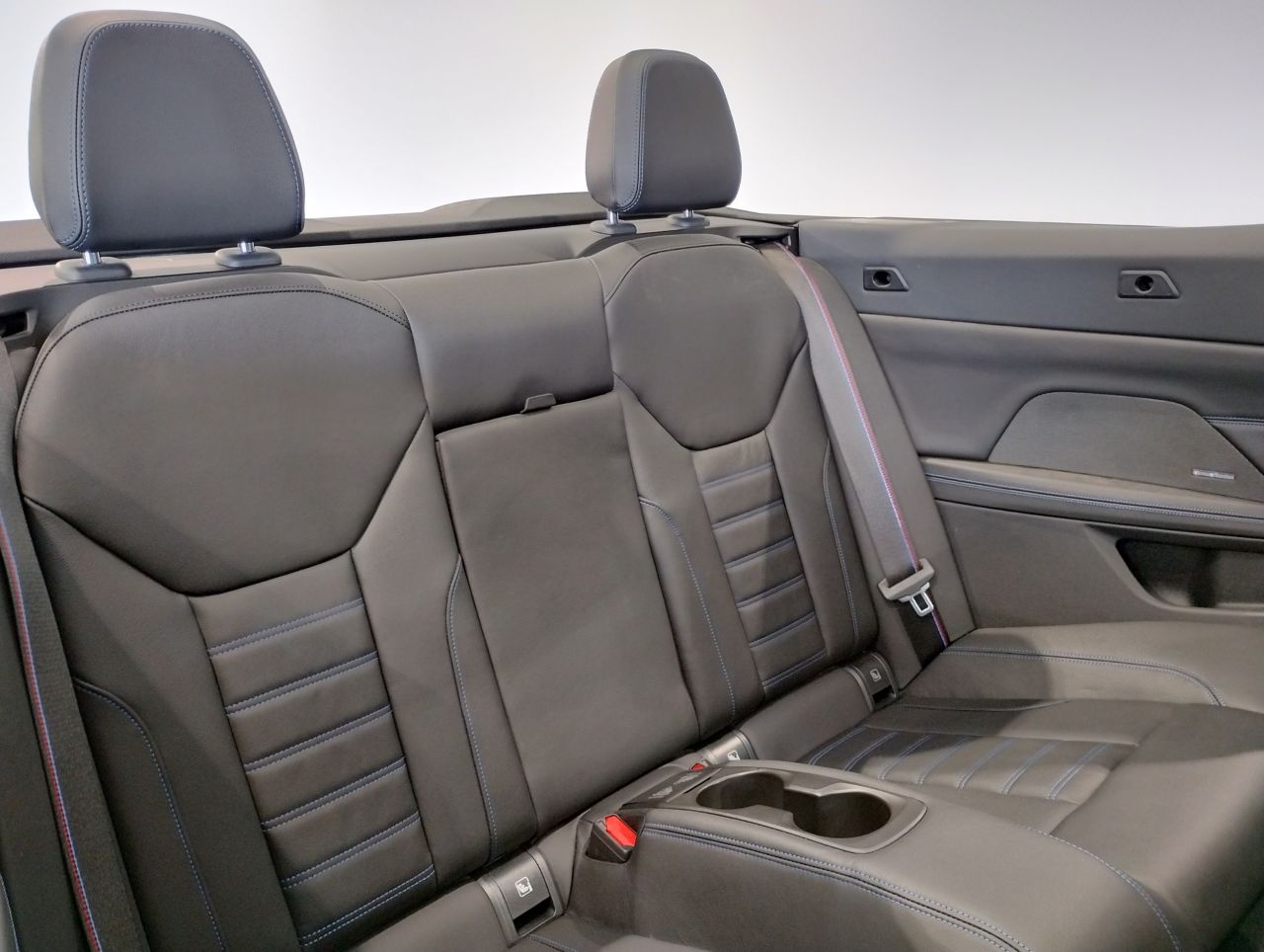 G** M*** x***** C********** *** B** 3.** RHD