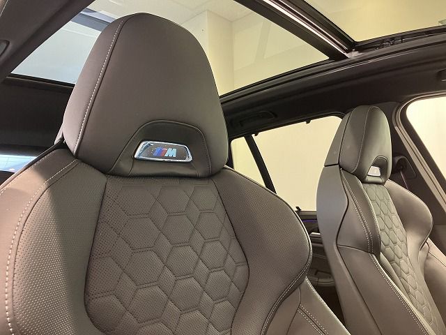 F97 X3 M RHD LCI