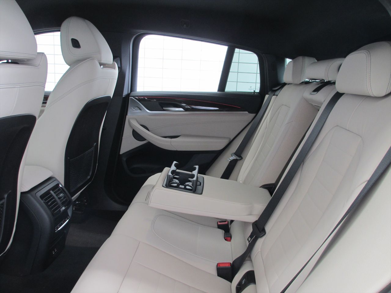 X4 xDrive20d RHD