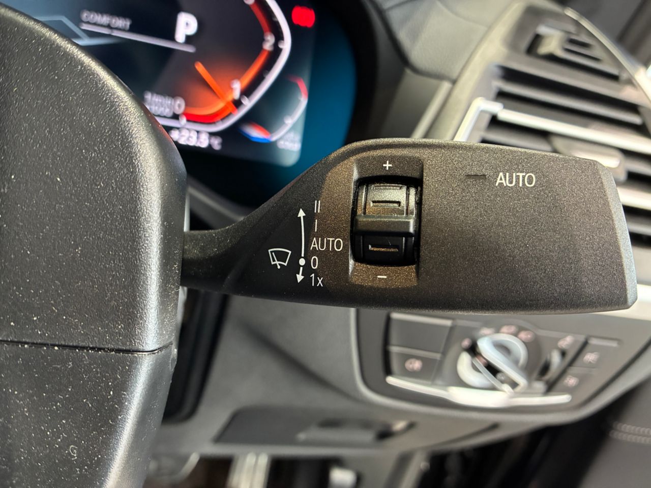 X4 xDrive20d RHD