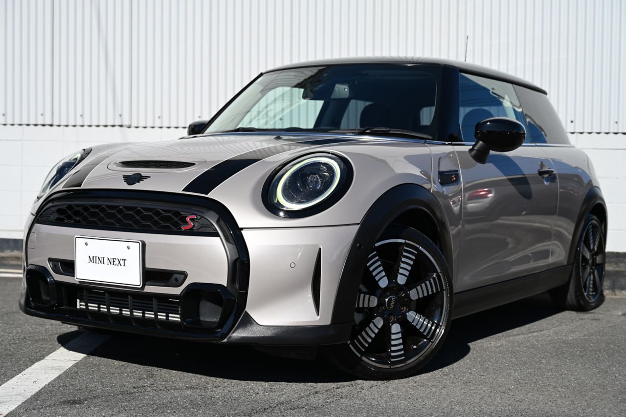 THE NEW MINI COOPER S 3 DOOR.